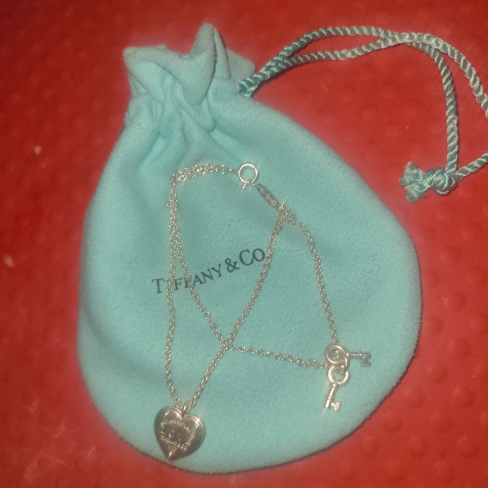 Return to Tiffany®Love Heart Tag Key Braceletin Silver